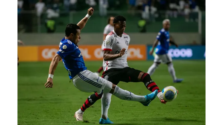 MG - BELO HORIZONTE - 06/11/2024 - BRASILEIRO A 2024, CRUZEIRO X FLAMENGO - Marlon jogador do Cruzeiro durante partida contra o Flamengo no estadio Independencia pelo campeonato Brasileiro A 2024. Foto: Fernando Moreno/AGIF
