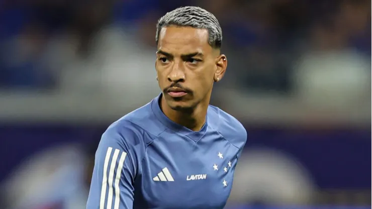 Nação se empolga com possibilidade de Matheus Gonçalves em 2025 no Mengão