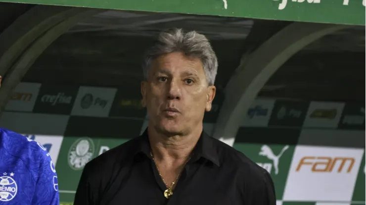 Renato na beira do gramado do Allianz. Foto: Leco Viana / IMAGO / TheNews2 