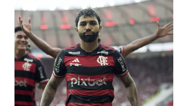 Gabigol e Hulk em busca  do título da Copa do Brasil
