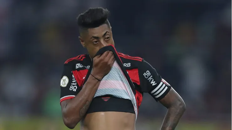 Defesa de Bruno Henrique busca arquivar investigação