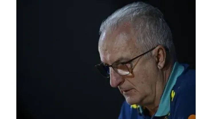 Dorival Júnior irrita a torcida do Palmeiras, que reage na internet