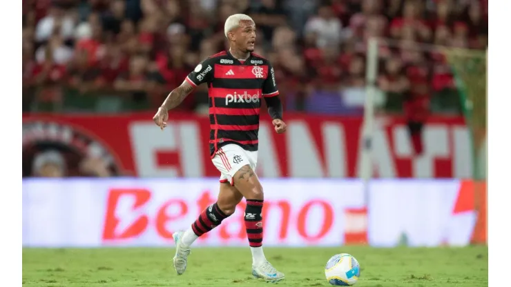 Wesley jogador do Flamengo durante partida contra o Cuiabá na Arena Pantanal pelo Campeonato Brasileiro A 2024. Foto: Gil Gomes/AGIF