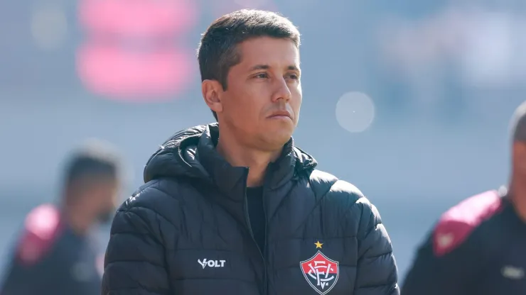Meia do São Paulo está de saída e pode jogar com Carpini em 2025