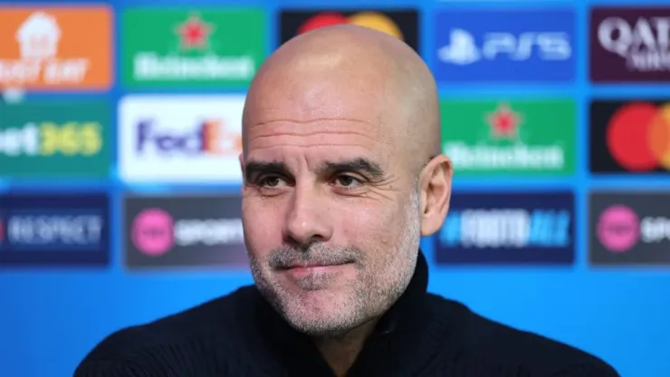 Pep Guardiola em coletiva no Manchester City Foto: Jan Kruger/Getty Images
