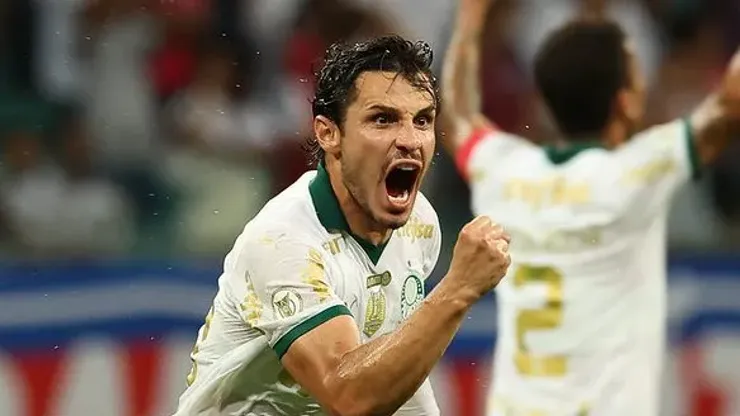 Veiga comemora gol pelo Palmeiras
