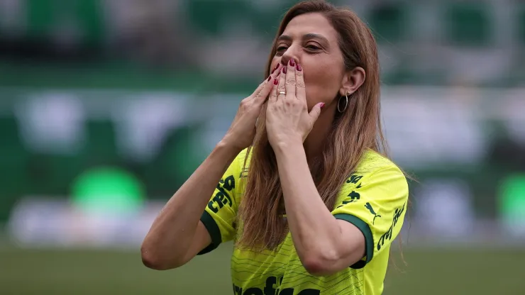 Leila Pereira presidente do Palmeiras durante partida contra o Fortaleza.