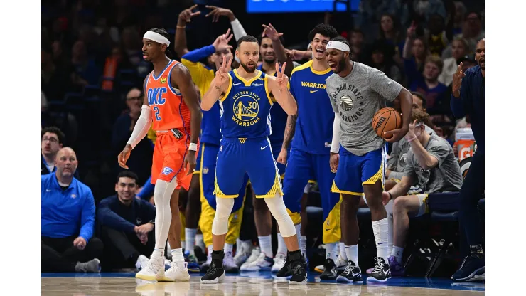 Warriors e Thunder duelam mais uma vez pela temporada da NBA (Foto: Joshua Gateley/Getty Images) 