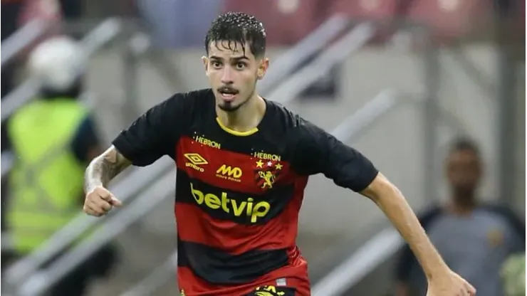 Pedro Vilhena, jogador do São Paulo