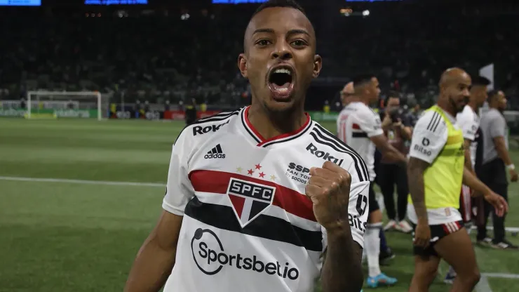 Welington tem contrato até dezembro com o São Paulo
