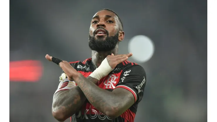 Gerson é poupado e começa no banco contra o Botafogo. Foto: Thiago Ribeiro/AGIF
