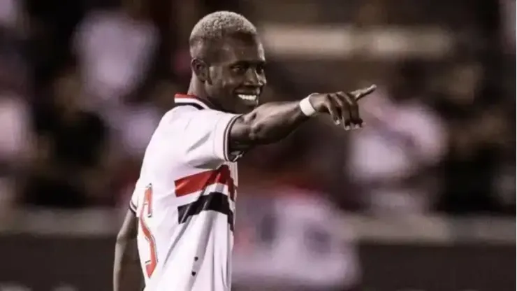 Iba Ly recebeu contato do Remo, mas São Paulo faz negócio com Retrô e recebe 2 jogadores em troca.