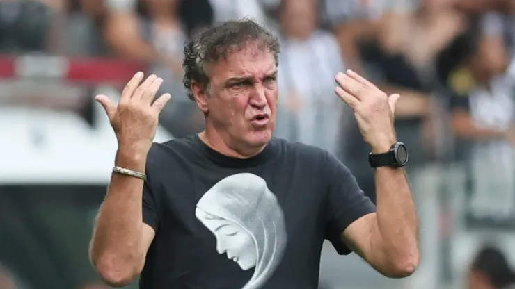 Cuca repreende Lyanco após expulsão: “Pedi para não se expor, mas aconteceu”