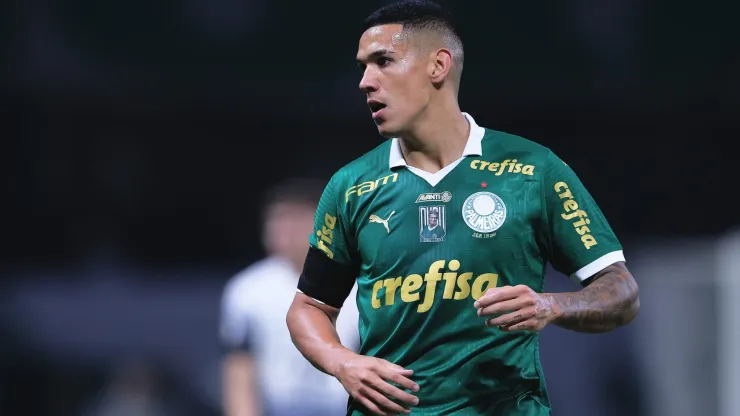 Naves esquece ideia de deixar o Palmeiras nesta temporada e comunica setorista que ficará no Verdão