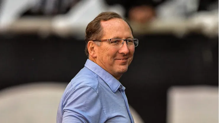 Botafogo de Textor pode receber R$ 2,8 milhões do Atlético-MG por Júnior Santos