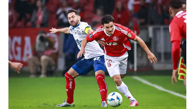 Internacional x Bahia se enfrentam no Estádio Beira-Rio pela Copa Libertadores 2025. Foto: Maxi Franzoi/AGIF