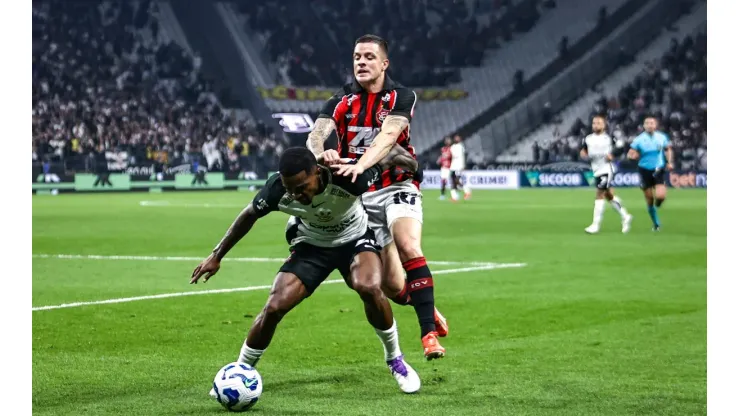 Corinthians x Vitória se enfrentam pelo Campeonato Brasileiro A 2025. Foto: Fabio Giannelli/AGIF