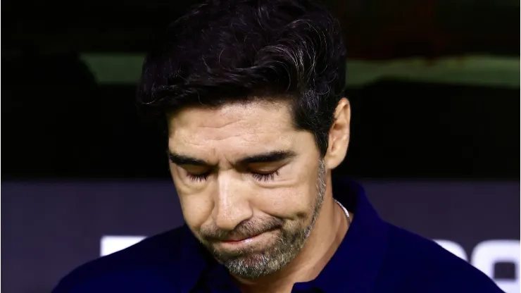 Abel Ferreira escolhe sair do Palmeiras após receber vaias e xingamentos no Dérbi, crava jornalista