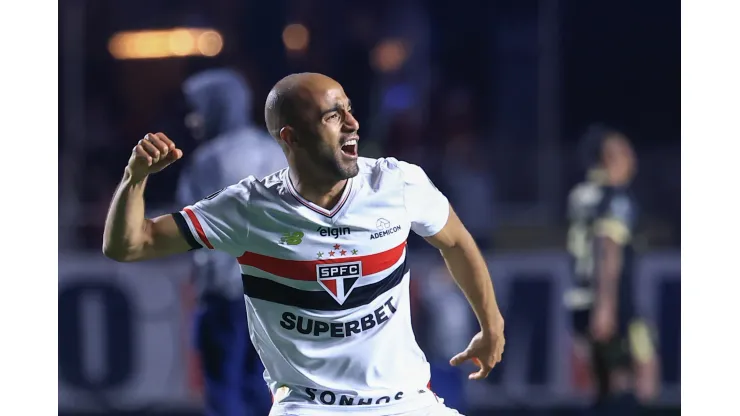 Lucas Moura e Oscar voltam ao São Paulo para duelo com a LDU após longas ausências
