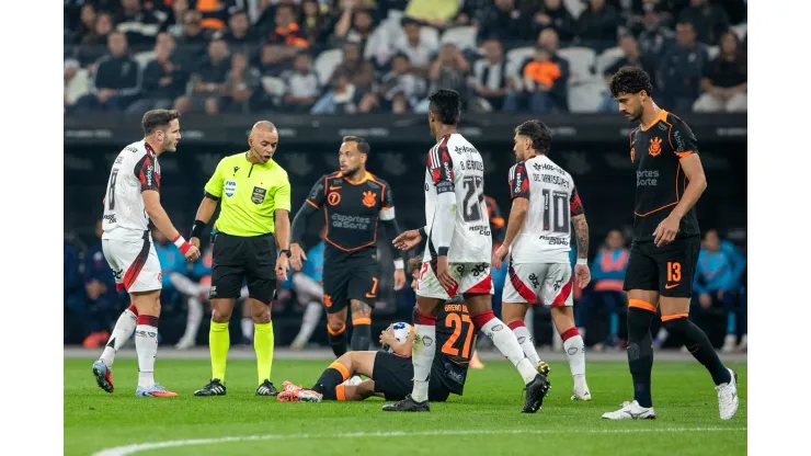 Corinthians x Flamengo. Foto: Joisel Amaral/AGIF