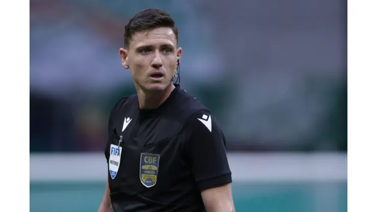 Árbitro Ramon Abatti Abel. Foto: Ettore Chiereguini/AGIF