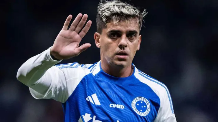 Cruzeiro não deverá renovar empréstimo de Fagner junto ao Corinthians, segundo Nicola