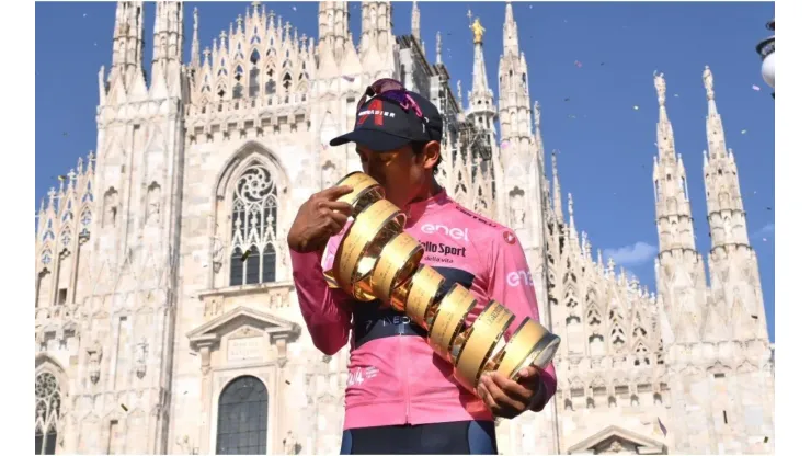 Simplemente hermoso: así tallaron el nombre de Egan Bernal en el trofeo del Giro