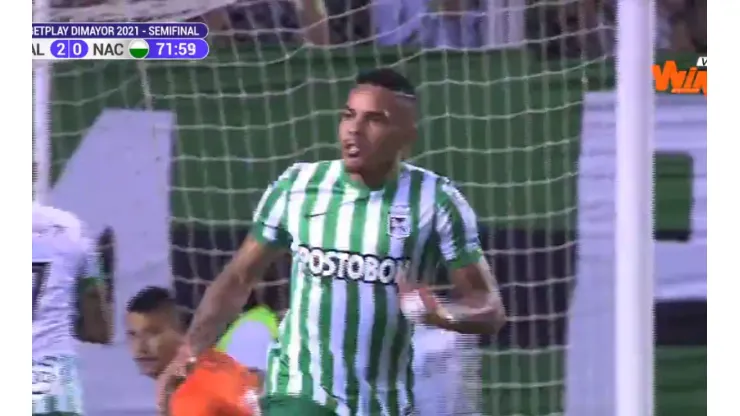 Video: una 'tocata' de lujo termina en golazo de Alvez para el respiro de Nacional