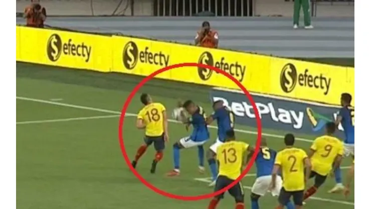 El VAR pasa desapercibido una mano clara que era penalti para Colombia