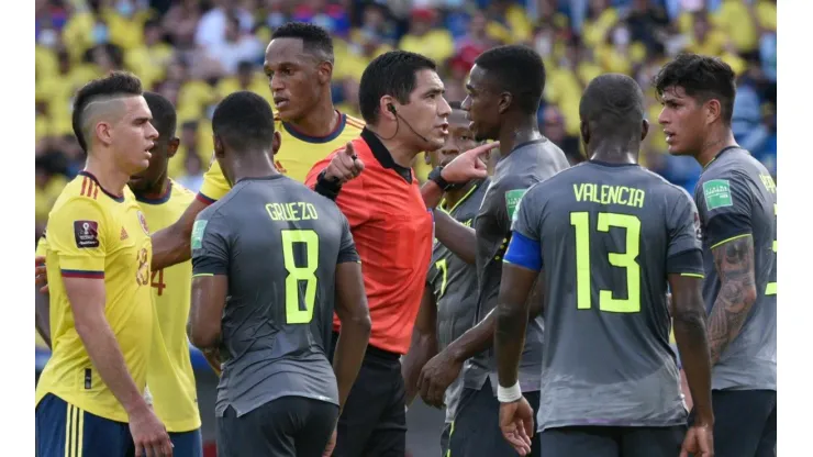 Puntico de tres pesos: Colombia no pudo con Ecuador y empató 0-0 otra vez