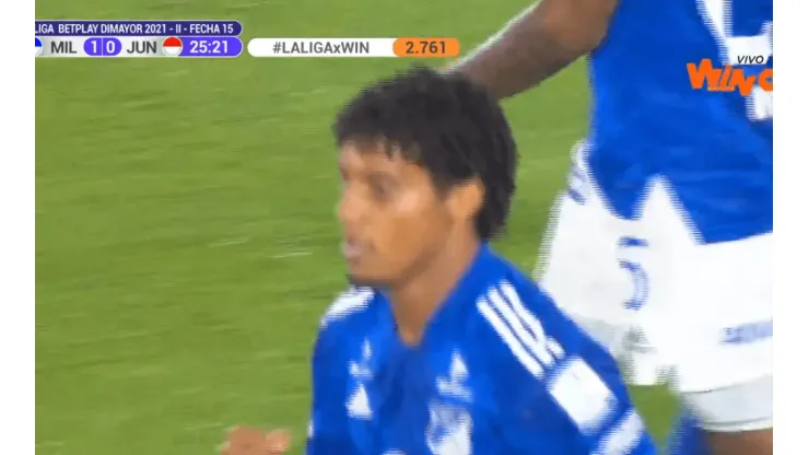 Video: Pereira capta un error del Junior y pone un golazo para Millonarios