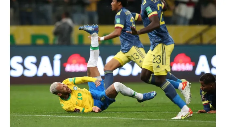 Sí hubo VAR en el Brasil vs. Colombia: revelaron la única jugada que analizaron