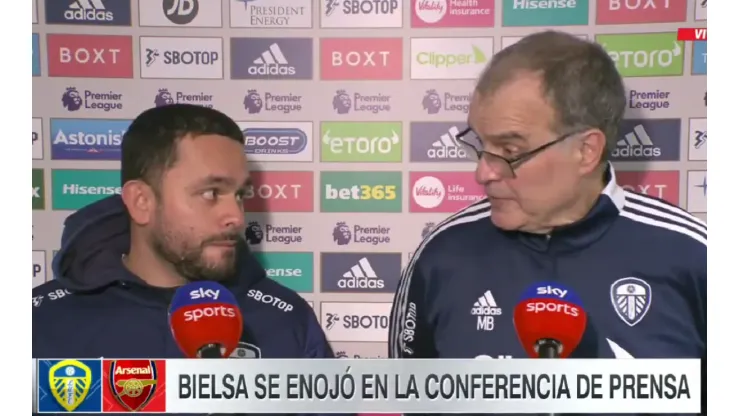 Video: Bielsa totalmente enojado explota tras una pregunta por actos racistas