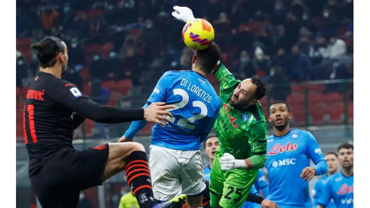 Ni Superman vuela tanto: Napoli publicó las mejores atajadas de Ospina en el 2021