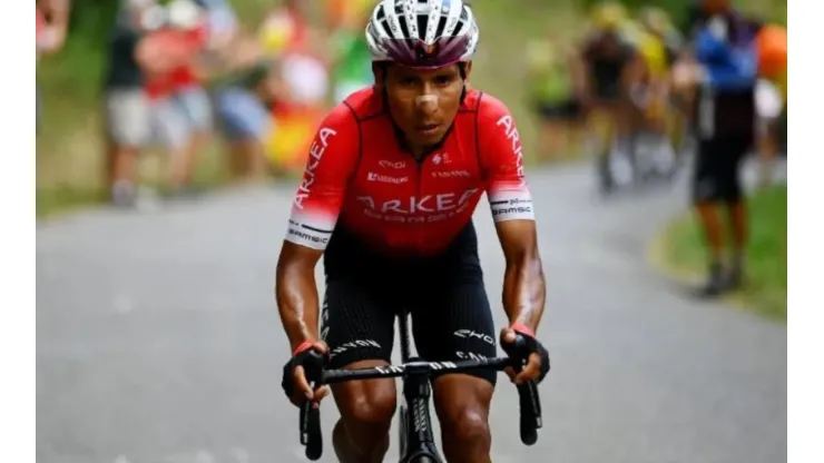 Nairo Quintana salvó el día en una jornada de retiros en el Tour de Francia 2022