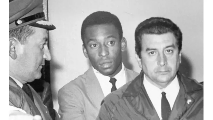 La insólita razón por la que 'O Rei' Pelé estuvo preso en Bogotá