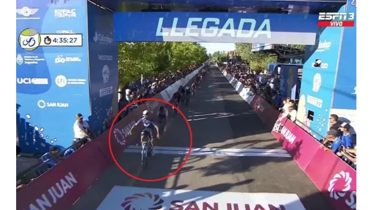 Atención: Fernando Gaviria obtiene su primera victoria con el Movistar Team