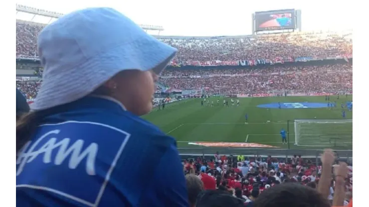 La niña hincha de Millonarios que se robó el show en el estadio de River Plate