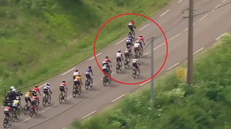 El momento exacto en el que el ciclista Egan Bernal ataca en el Critérium Dauphiné.
