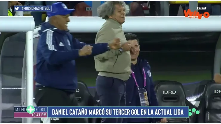 El festejo viral de Alberto Gamero con el gol de Daniel Cataño ante DIM.
