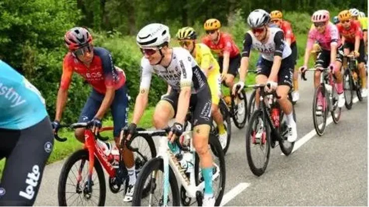 Complicada etapa para los colombianos: así van en la general del Tour de Francia