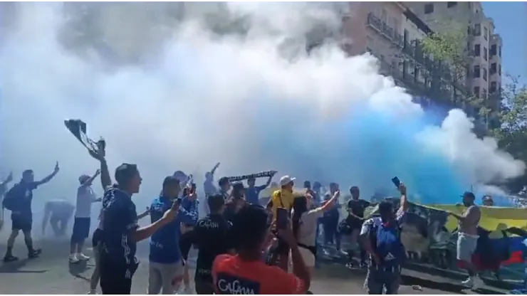 Hinchas de Millonarios se tomaron España: masivo acompañamiento para amistoso