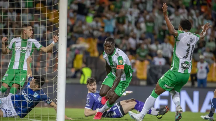 Atlético Nacional goleó a Racing y se acerca a los cuartos de la Libertadores