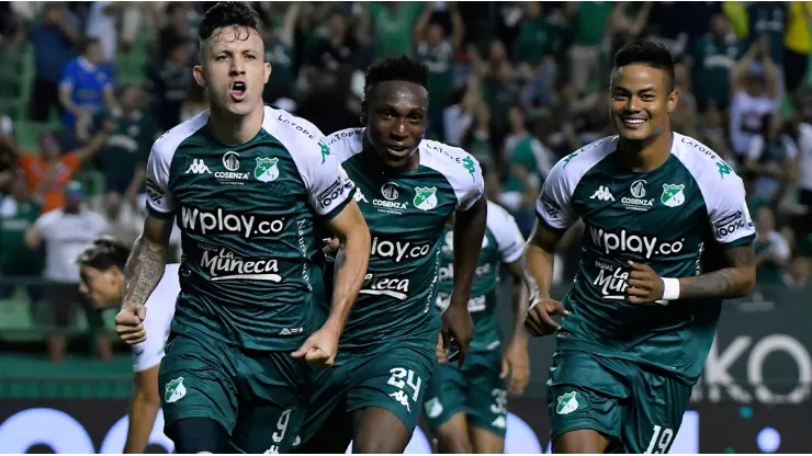 Gustavo Ramirez del Cali celebra después de anotar el segundo gol del Deportivo Cali ante Jaguares.
