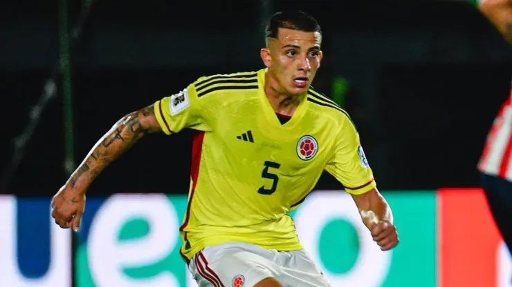 Kevin Castaño en el partido entre la Selección Colombia y Paraguay por la Eliminatoria.
