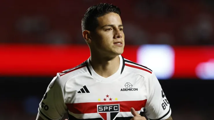 James Rodríguez jugando con São Paulo en el Brasileirao ante Gremio.
