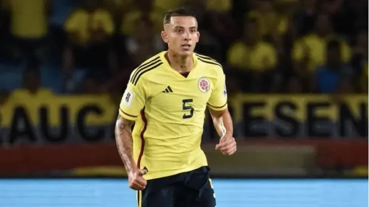 Kevin Castaño jugando con la Selección Colombia.
