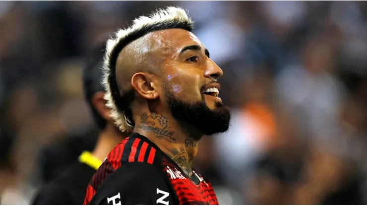 Arturo Vidal, muy cerca de llegar al fútbol colombiano en 2024.
