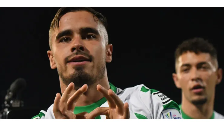 Tomas Ángel de Nacional celebra después de anotar el primer gol de su equipo partido entre Atlético Nacional y América de Cali por la fecha 14 como parte de la Liga BetPlay DIMAYOR I 2023 jugado en el estadio Atanasio Girardot de la ciudad de Medellín.  Photo: VizzorImage / Luis Benavides.
