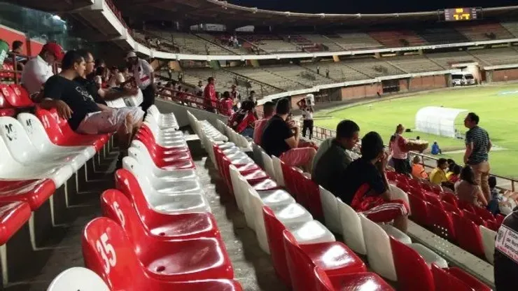 Cúcuta tuvo que jugar a puerta cerrada por no tener baños